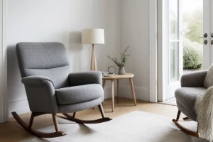Image d'un fauteuil à bascule dans une pièce confortable